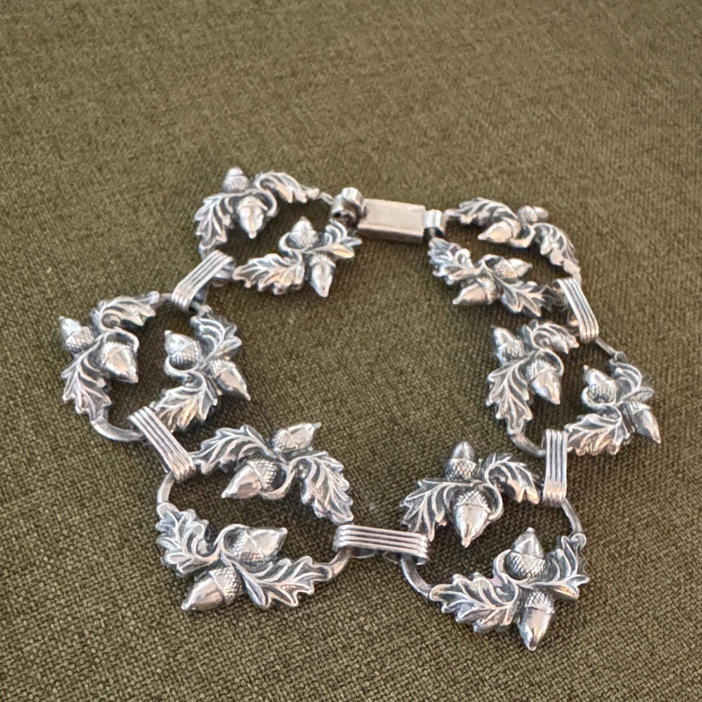 Danecraft Sterling Silver Leaf and Acorn Bracelet